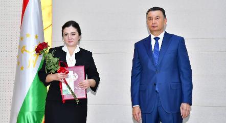 Доцент РТСУ Бибимарям Мансури – лауреат Государственной премии имени Исмоили Сомони для молодых учёных