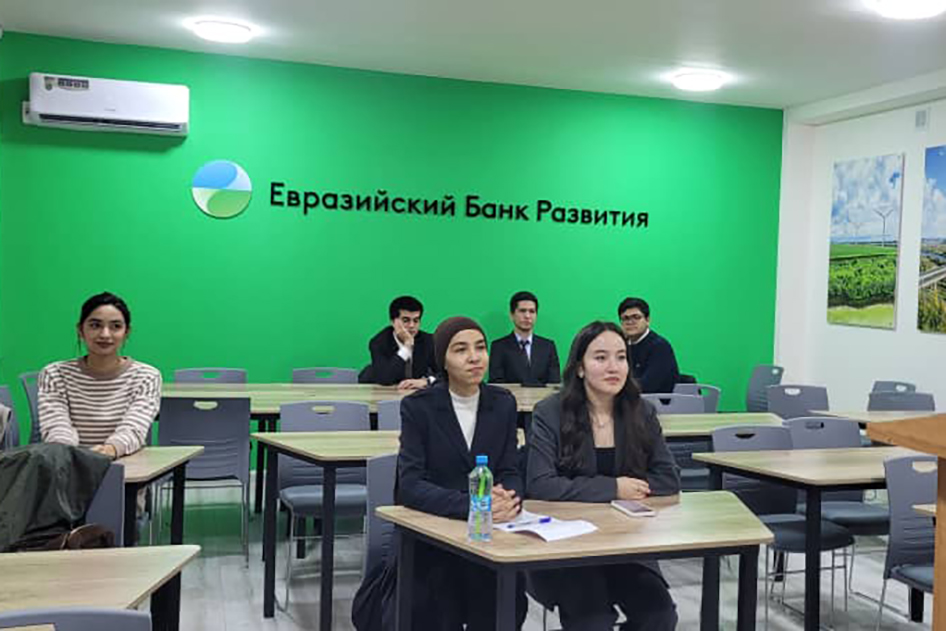 WhatsApp Image 2025-12-17 at 08.06.54 (2).jpg