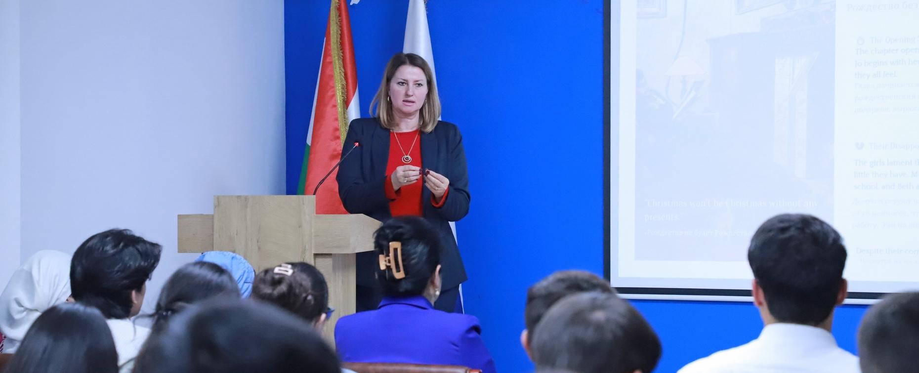 Мастер-класс по лингвистическому анализу романа «Маленькие женщины» прошёл в РТСУ