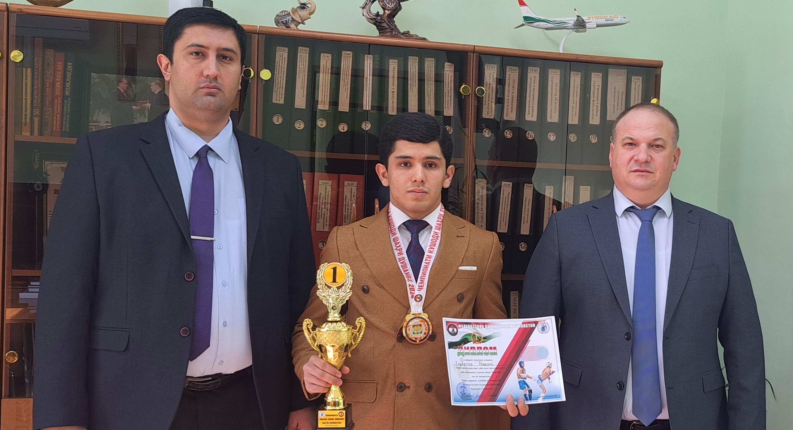 Студент РТСУ стал призером Открытого чемпионата по панкратиону 