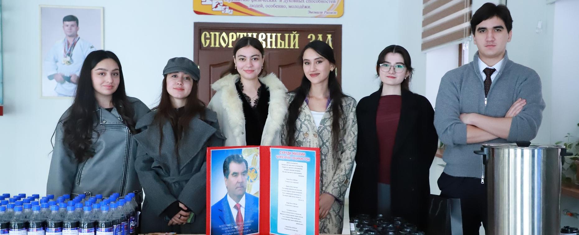 «Процитируй Конституцию и получи подарок»: акция в РТСУ