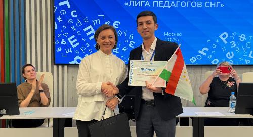 Учитель школы РТСУ стал финалистом международного конкурса для молодых педагогов