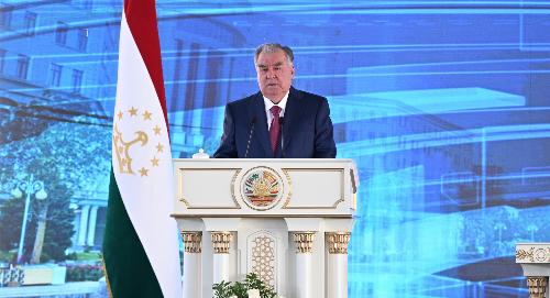 Выступление Лидера нации по случаю Дня знаний и Урока мира в СОШ № 105 города Душанбе