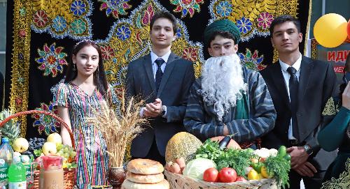 РТСУ отметил Мехргон: конкурсы, призы и море позитива!