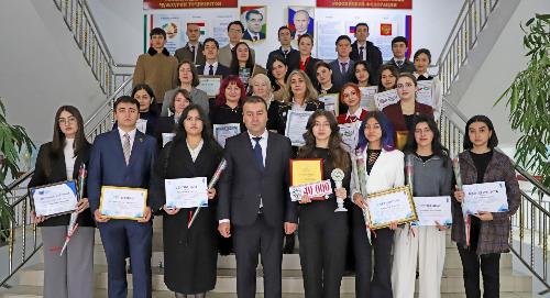 Россыпь наград в РТСУ: ректор поздравил студентов и преподавателей