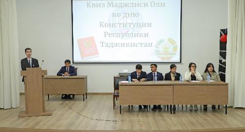 Студенты-юристы РТСУ провели имитационное заседание Маджлиси Оли