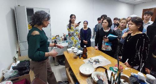 Студенты-культурологи посетили Национальный музей Таджикистана