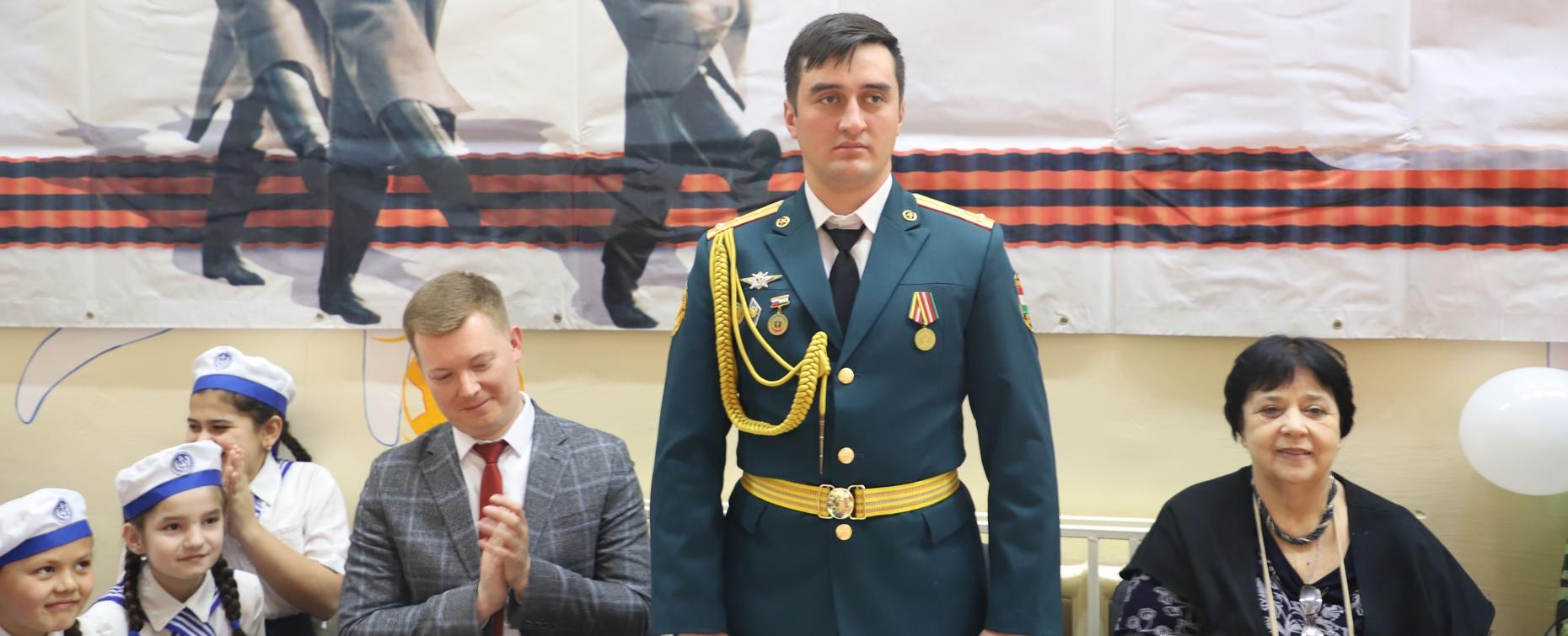 Праздничный концерт и конкурс «А, ну-ка, парни!» прошли в школе РТСУ в Кулябе