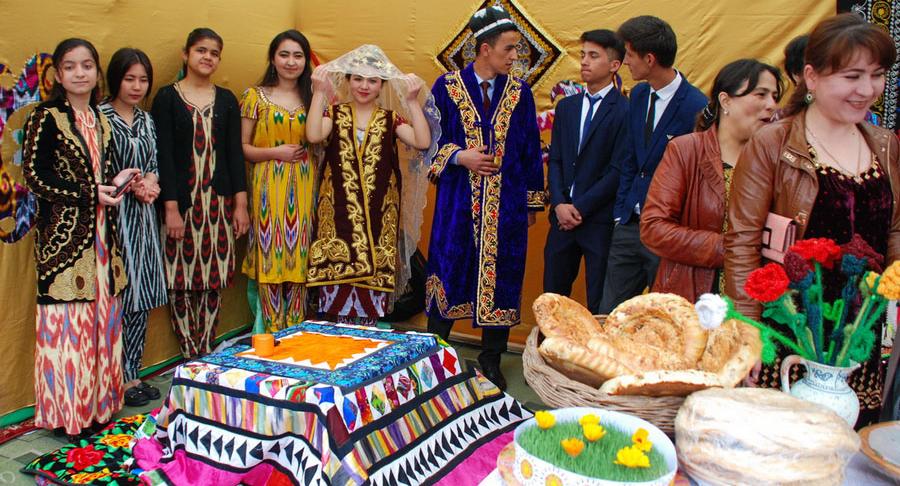 Народ и традиции: путь к гармонии