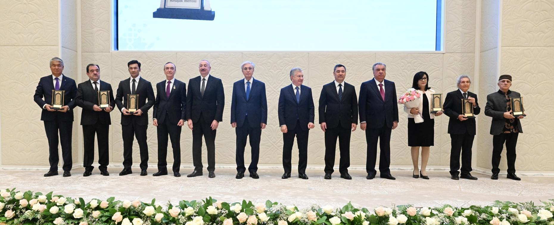 Эмомали Рахмон принял участие в презентации Центра исламской цивилизации в Ташкенте