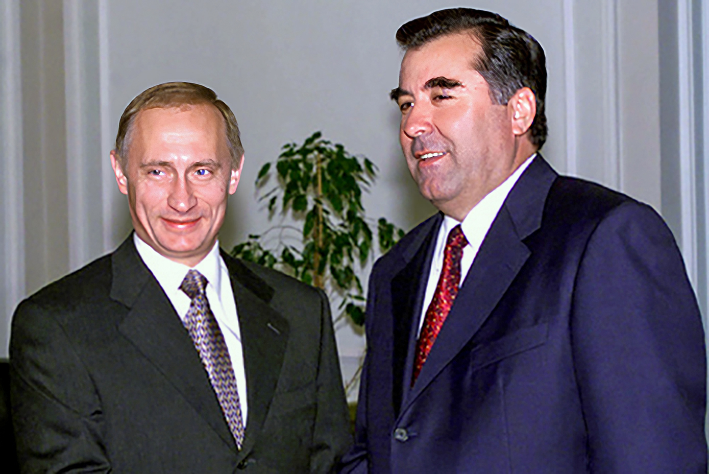 Vladimir_Putin_with_Emomali_Rakhmonov-1.jpg