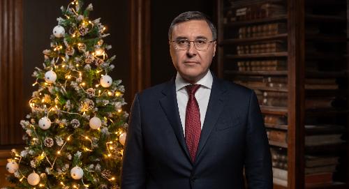 Поздравление главы Минобрнауки России Валерия Фалькова с наступающим Новым годом