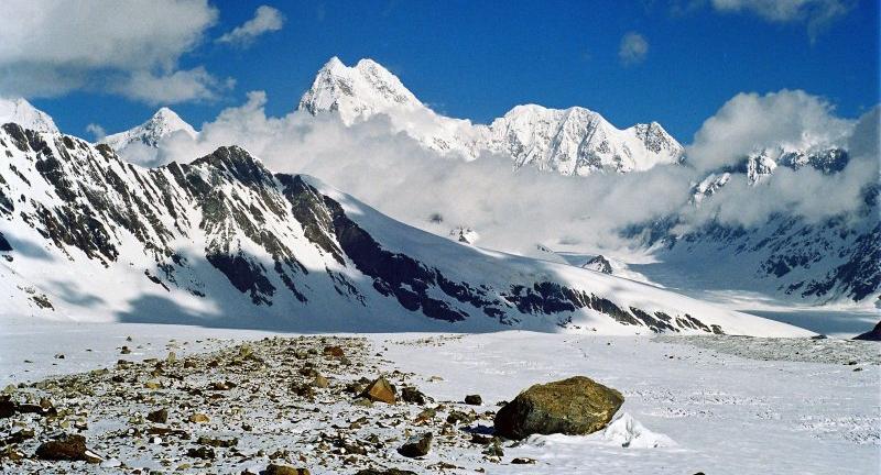 Melting glaciers: pros and cons