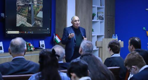 Память о выдающихся людях: в РТСУ прошла презентация книги Гафура Шерматова «Русский некрополь в Душанбе»