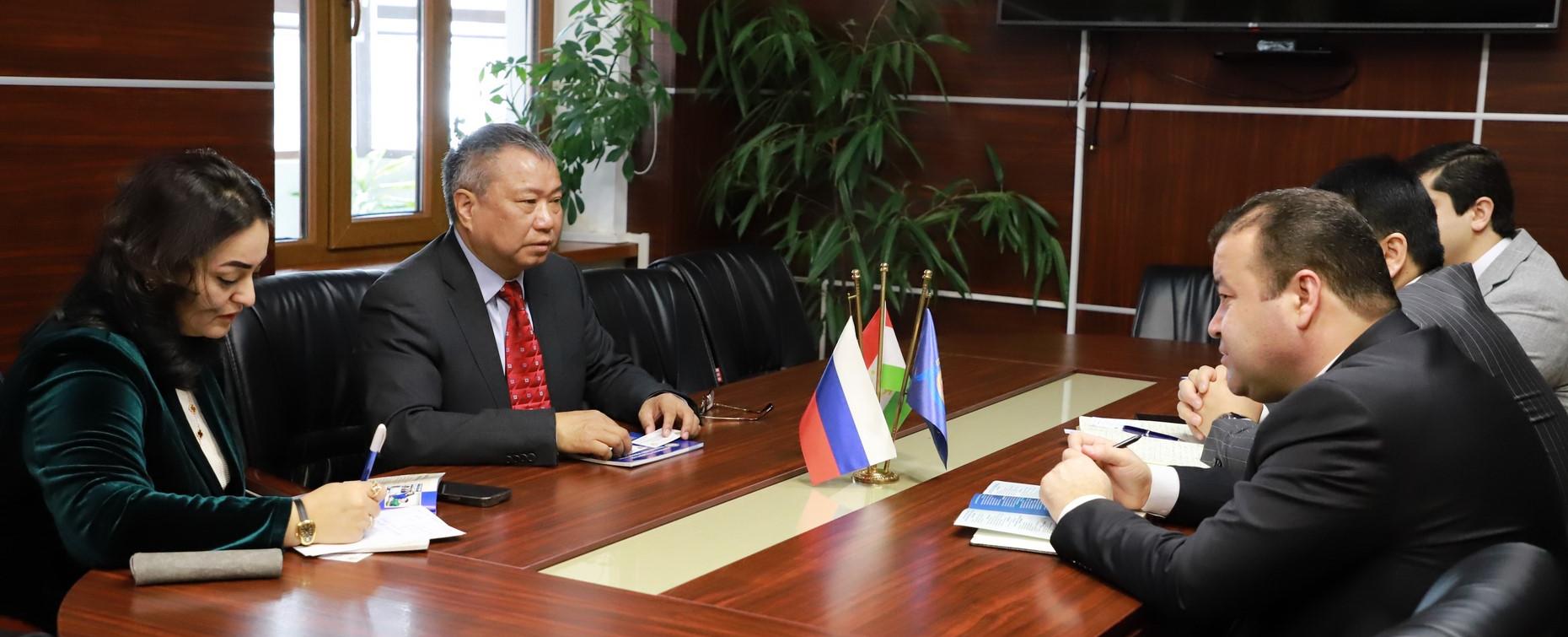 РТСУ расширяет международное сотрудничество: подписан Меморандум с университетом «Шелковый путь»