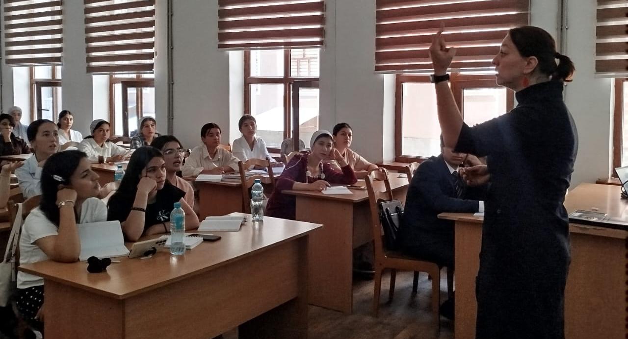 В РТСУ прошли интерактивные занятия по анализу художественного текста