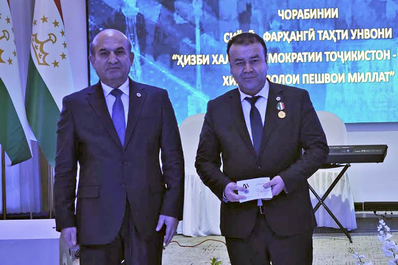 Ректор фейсбук.jpg