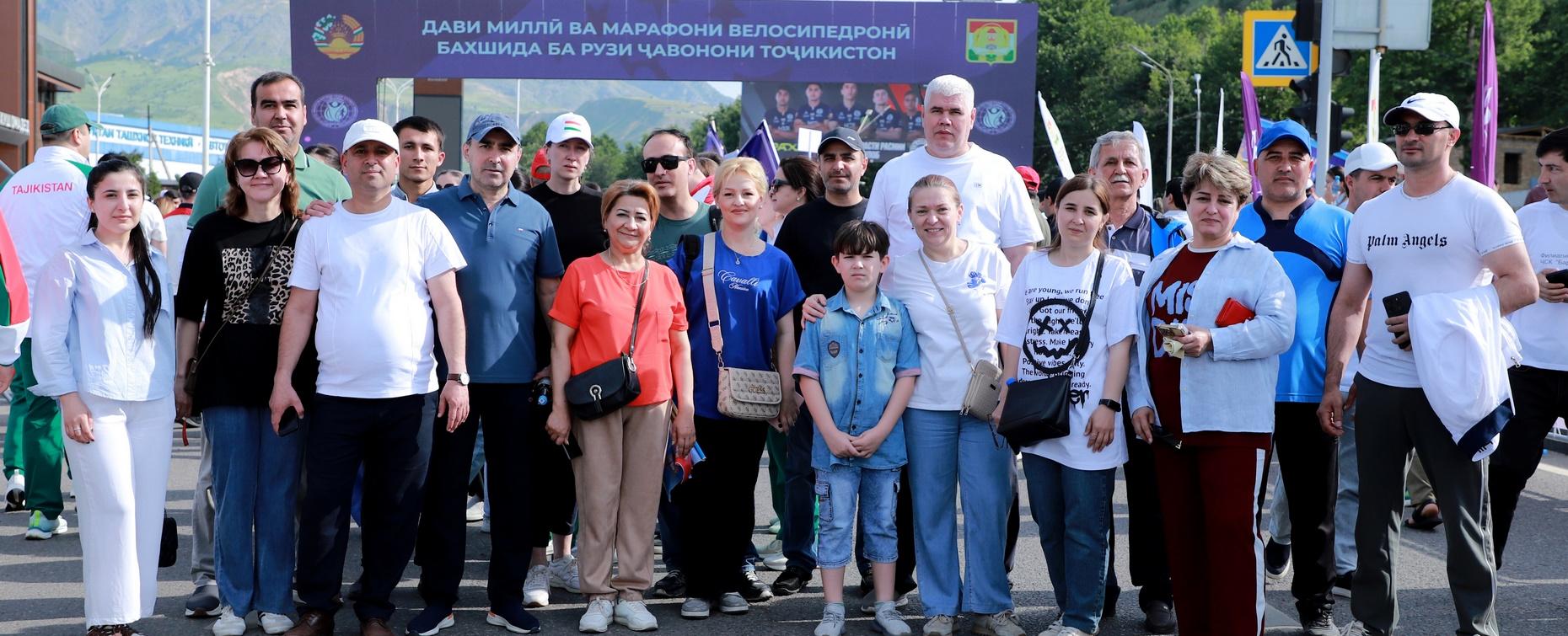 РТСУ принял участие в забеге и веломарафоне в честь Дня молодёжи Таджикистана