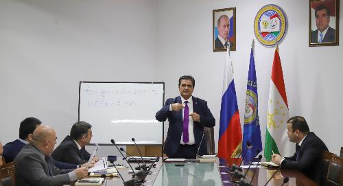 В РТСУ стартовали курсы английского языка для руководящего состава