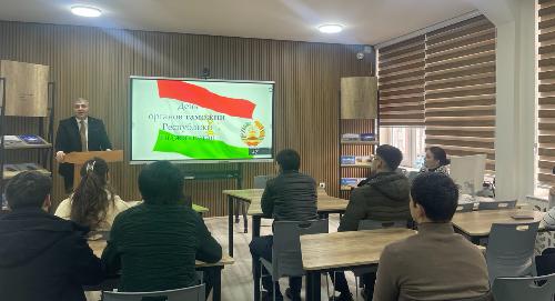 Студенты РТСУ отметили День работников таможни тематическим семинаром