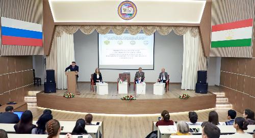 Конкурс «Фурӯғи субҳи доноӣ китоб аст» в РТСУ: старт внутривузовского этапа